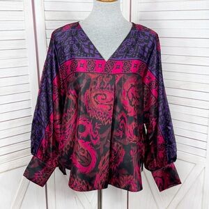 Vince Camuto Ikat Print Satin V Neck Popover Blouse Purple Pink Black Small
